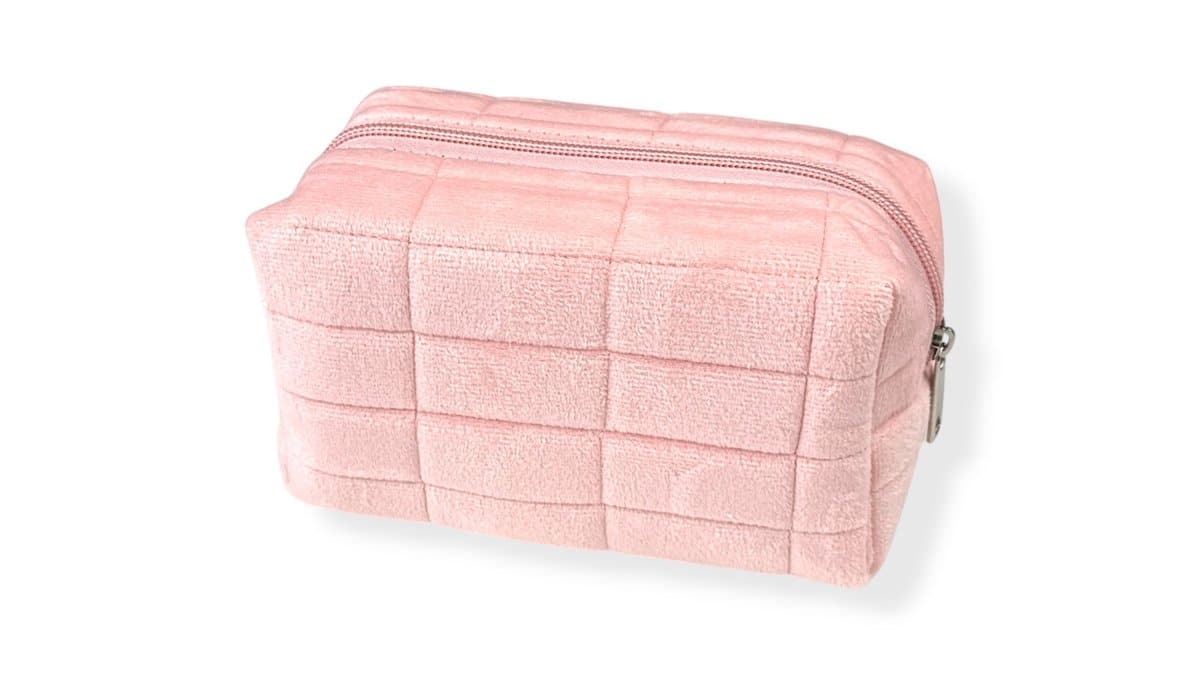 Γυναικείο Νεσεσέρ Καλλυντικών Βελουτέ Καπιτονέ 18 cm*10 cm Ροζ